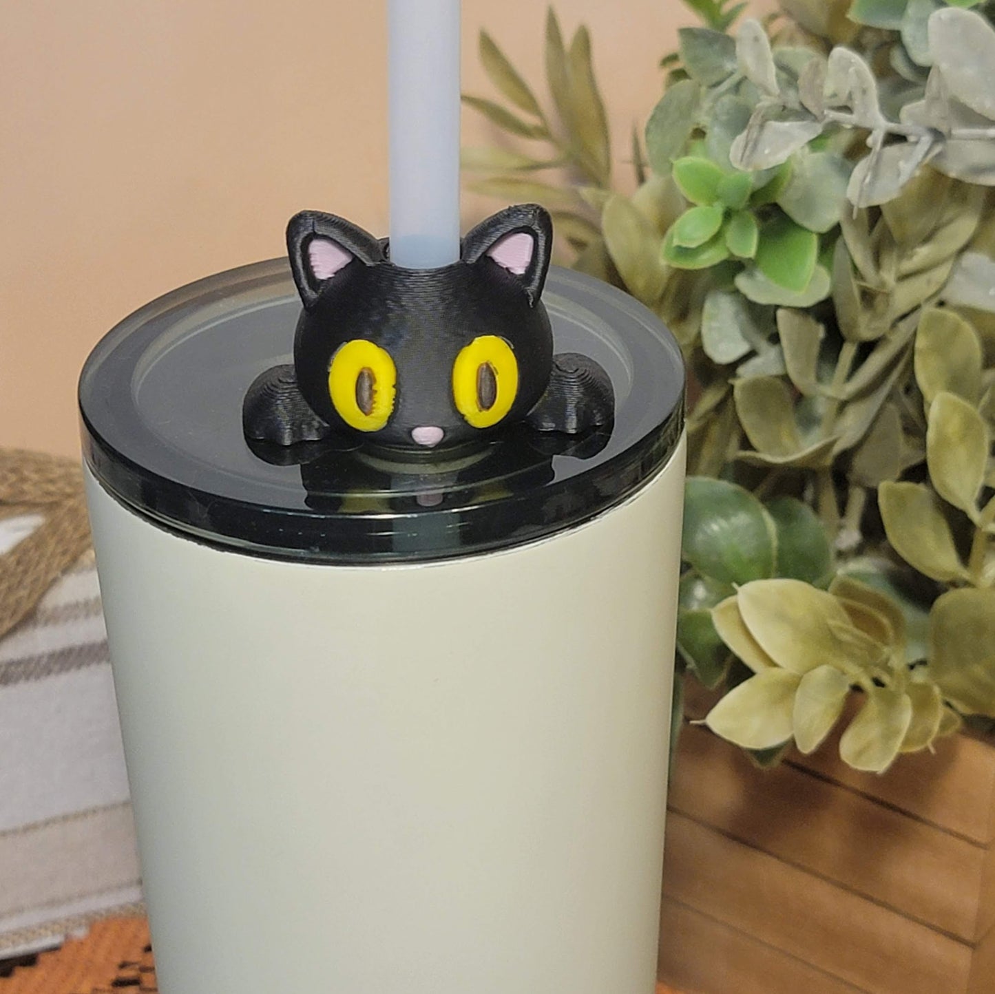 Peeking Cat Straw Topper